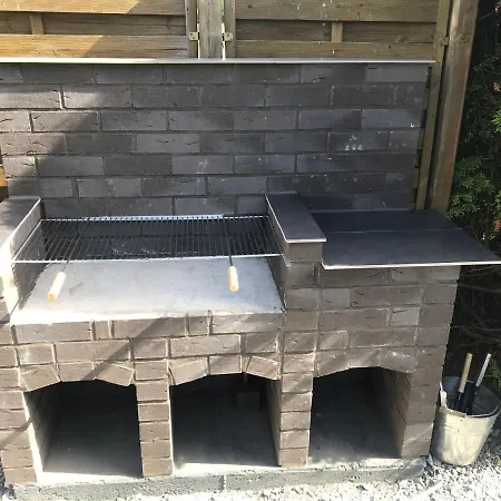 Christinas Sonnenschein 1 Og In Thiede Mit Garten Zum Grillen *